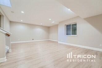 26110 E Davies Dr in Aurora, CO - Building Photo - Building Photo