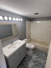 16215 NE 18th Ct in North Miami Beach, FL - Building Photo - Building Photo