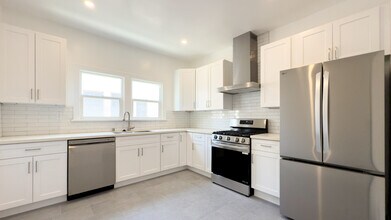 246 S Sycamore Ave in Los Angeles, CA - Building Photo - Building Photo