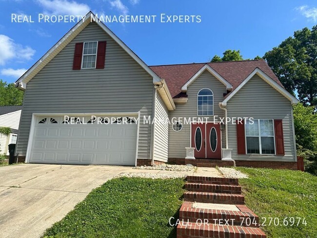 property at 7915 Vermilion Dr