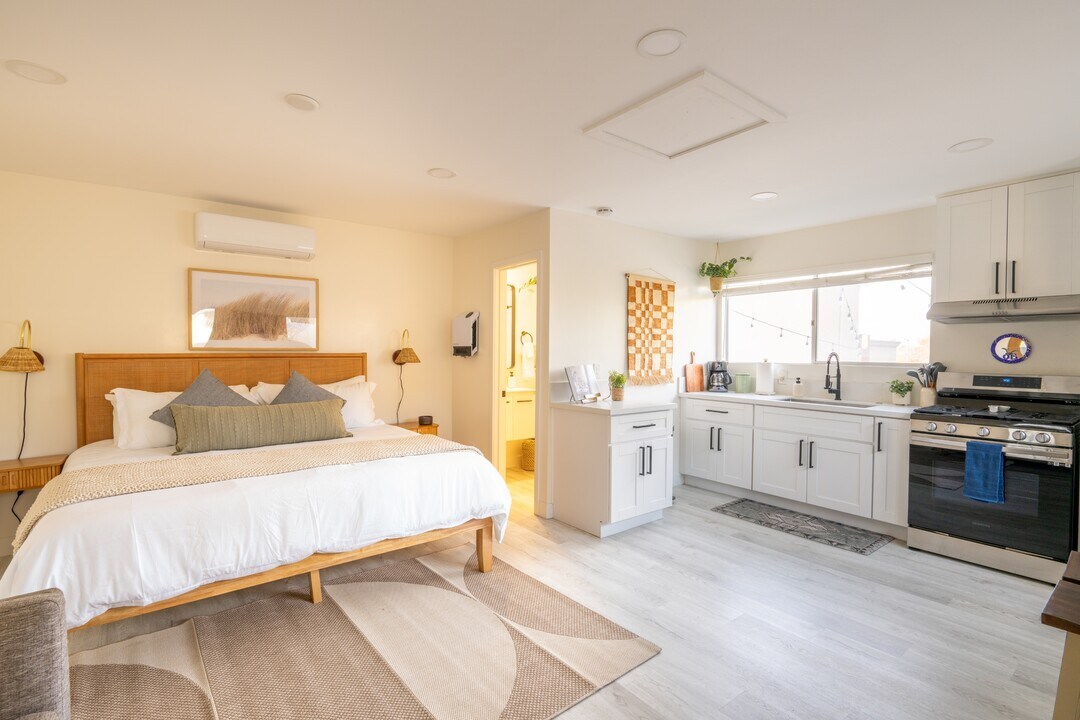 4653 Newport Ave in San Diego, CA - Building Photo