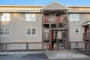 2505 W Broad St in Athens, GA - Building Photo