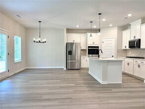 2909 Sweet Red Cir in Braselton, GA - Building Photo - Building Photo