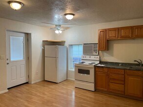 743 Diamond St in Medford, OR - Building Photo - Building Photo