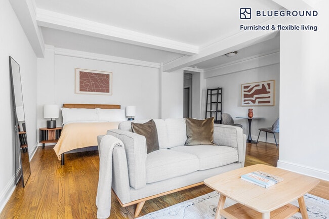 20 Park Ave in New York, NY - Building Photo - Building Photo