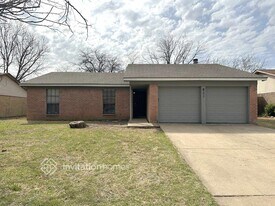 509 Fox Dr in Saginaw, TX - Building Photo