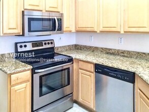 7002 Potomac Cir in Riverview, FL - Building Photo - Building Photo