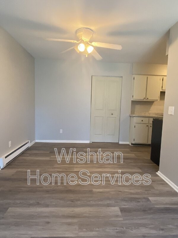 218 Charleston Blvd in Macomb, IL - Building Photo - Building Photo