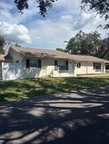 6100 Monroe St in New Port Richey, FL - Building Photo