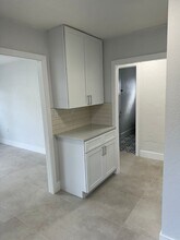 2300 E Crystal Lake Ave in Orlando, FL - Building Photo - Building Photo