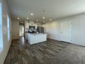 16242 Frontenac Ave in Clinton Township, MI - Building Photo - Building Photo