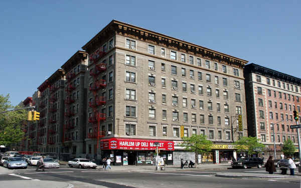 101 W 140th St in New York, NY - Building Photo