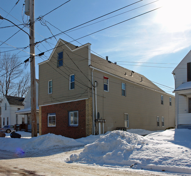 1021 W 17th St in Lorain, OH - Building Photo - Building Photo