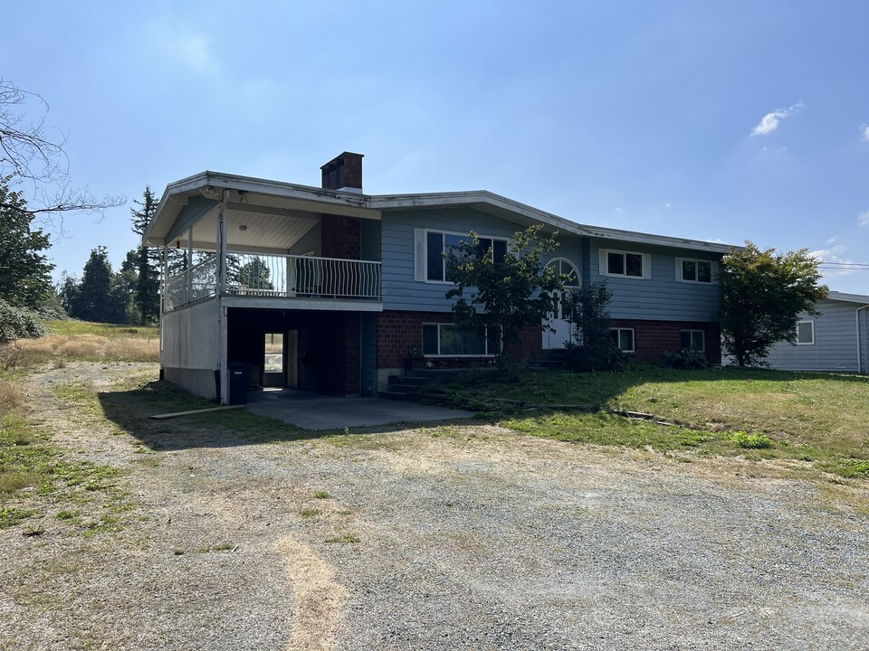 30690 Downes Rd in Abbotsford, BC - Building Photo