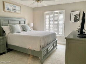 3745 Fieldstone Blvd in Naples, FL - Building Photo - Building Photo