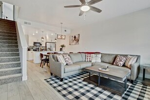 111 Broken Pine Ln in Mccall, ID - Building Photo