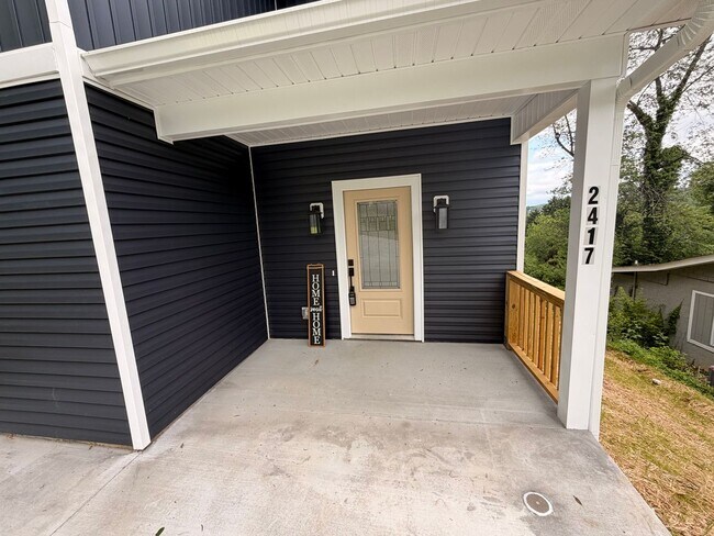 2417 Waverly St in Knoxville, TN - Building Photo - Building Photo