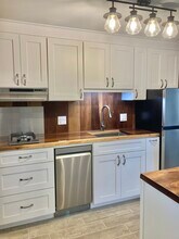 347 Ainako Ave, Unit B in Hilo, HI - Building Photo - Building Photo