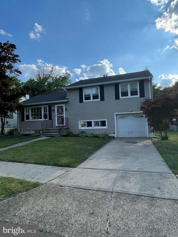 property at 31 Pershing Ave