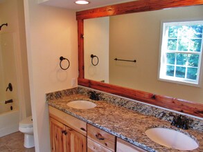 1830 Lower Ridgewood Blvd, Unit 1828 in Hendersonville, NC - Building Photo - Building Photo