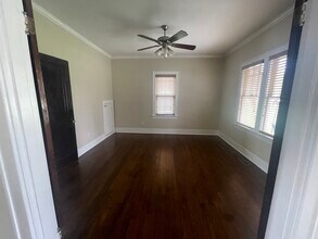 4707 Elkins Ave in Nashville, TN - Foto de edificio - Building Photo