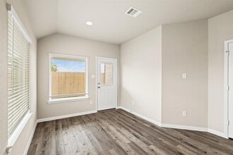 2141 Graham Pt Wy in Conroe, TX - Foto de edificio - Building Photo