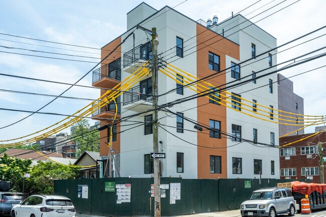 3411 Guider Ave in Brooklyn, NY - Foto de edificio - Building Photo