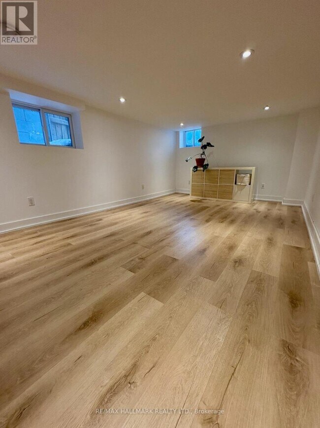 62 Palmerston Ave in Toronto, ON - Building Photo - Building Photo