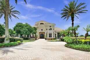 7250 Westpointe Blvd in Orlando, FL - Building Photo