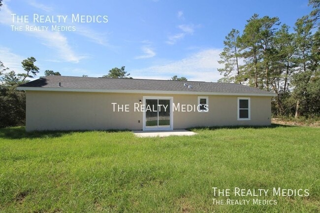 16811 SW 43rd Court Rd in Ocala, FL - Foto de edificio - Building Photo