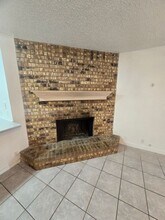 1105 N Nolan River Rd-Unit -Unit B in Cleburne, TX - Building Photo - Building Photo