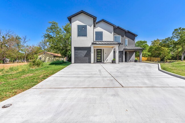 property at 1006 E Marble St