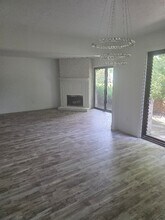 3421 Burrwood Dr in Richfield, OH - Foto de edificio - Building Photo