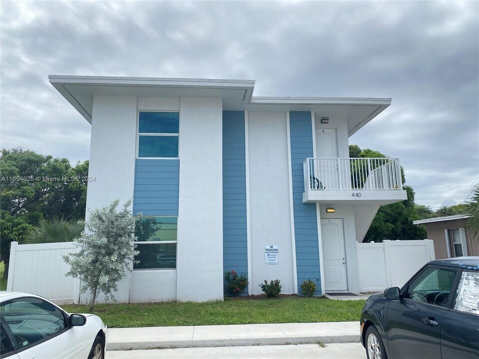 440 21st St-Unit -1 in West Palm Beach, FL - Building Photo