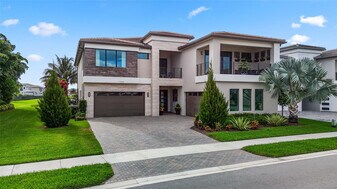 17099 Five Waters Ave in Boca Raton, FL - Building Photo