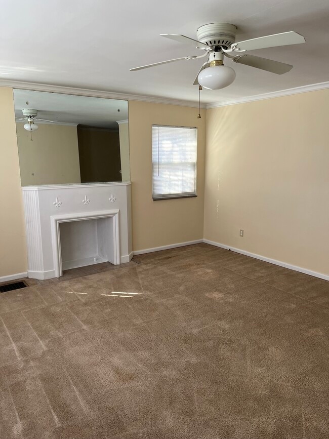 1133 S Cassingham Rd, Unit B