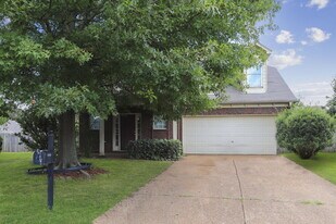 3926 August Moon Cove in Memphis, TN - Building Photo