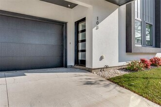 4401 Cabell Dr in Dallas, TX - Building Photo - Building Photo