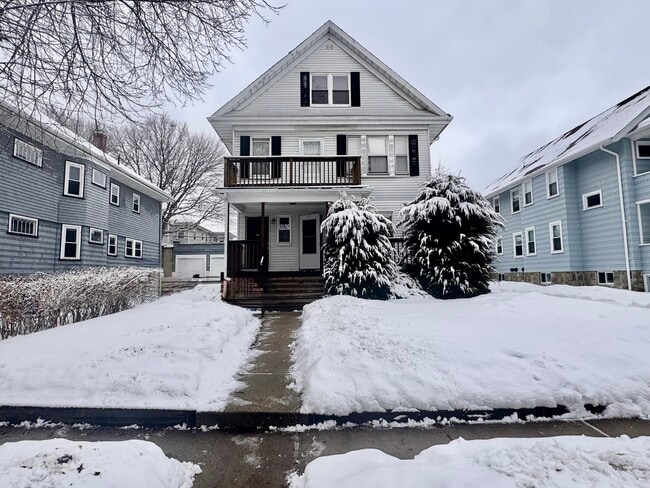 129 Redlands Rd, Unit 1