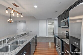 335 Bridge St NW, Unit 2605 in Grand Rapids, MI - Building Photo - Building Photo