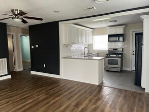 2226 Rainbow Dr in Houston, TX - Building Photo - Building Photo
