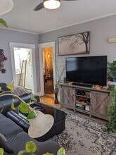 8 Pleasant St, Unit #3 in Goffstown, NH - Building Photo - Building Photo