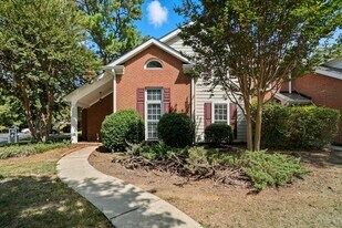 9221 N Vicksburg Park Ct in Charlotte, NC - Building Photo