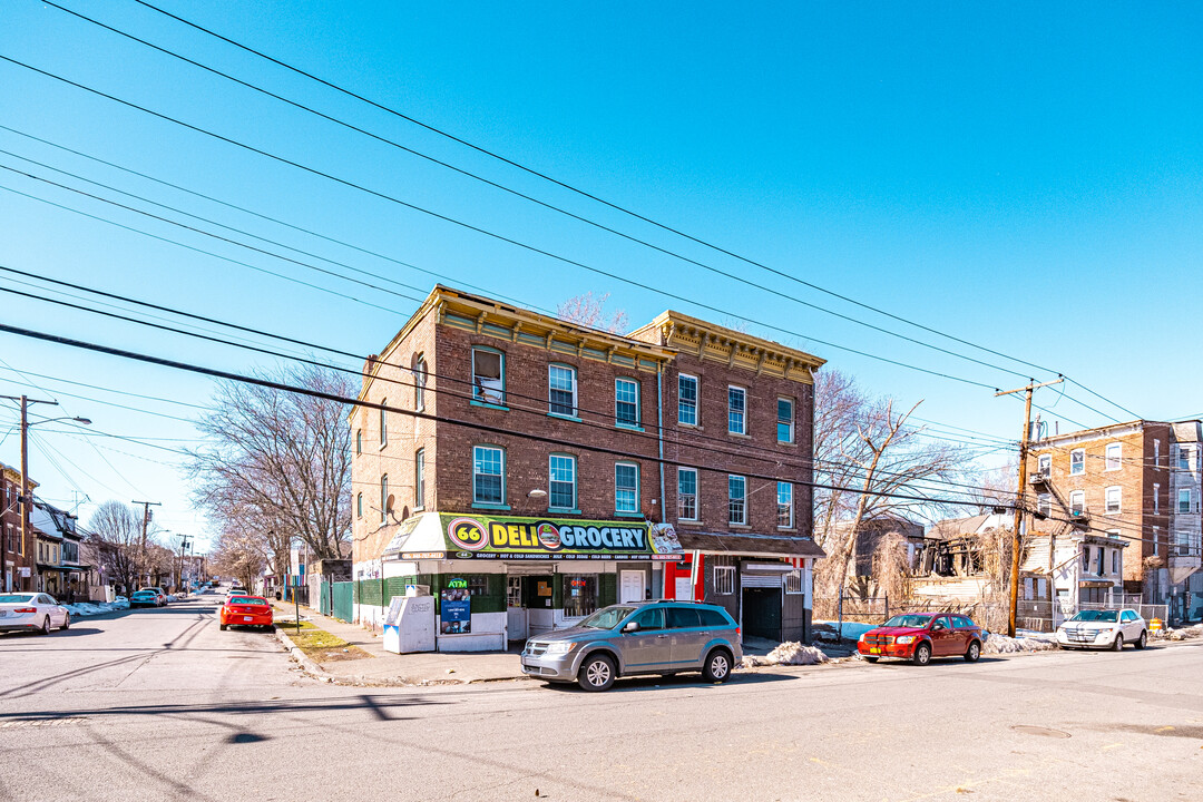 60-66 Williams in Newburgh, NY - Building Photo