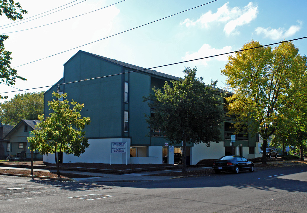 1711 Patterson St in Eugene, OR - Building Photo