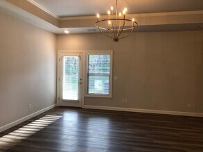 9730 Montclaire Dr in Lenexa, KS - Building Photo - Building Photo