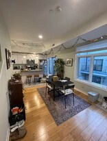 833 N 19th St in Philadelphia, PA - Building Photo