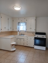 823 El Terino Ave in Modesto, CA - Building Photo