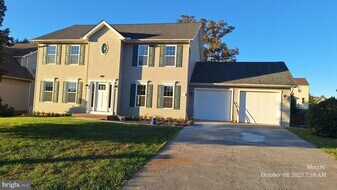 116 Barkwood Dr in Stephens City, VA - Building Photo