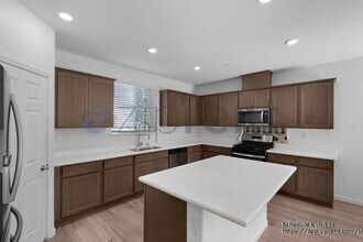 8222 Ocho Wy in Elk Grove, CA - Building Photo - Building Photo